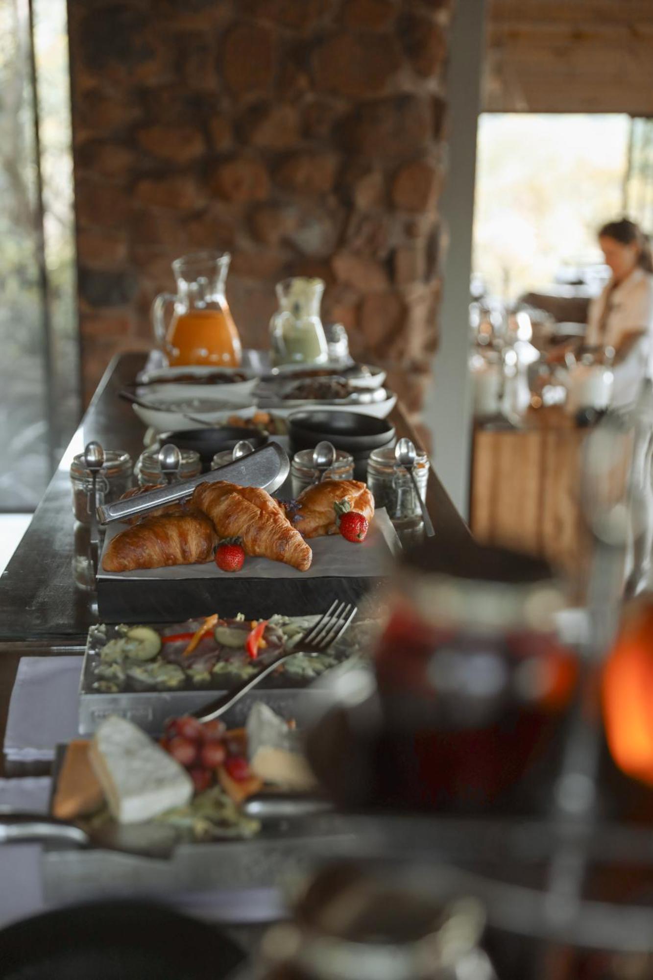 Leopard Mountain Safari Lodge Manyoni Private Game Reserve Bagian luar foto