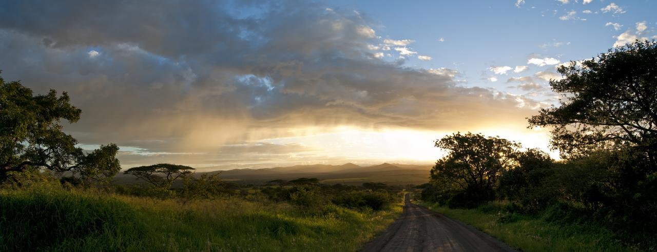 Leopard Mountain Safari Lodge Manyoni Private Game Reserve Bagian luar foto